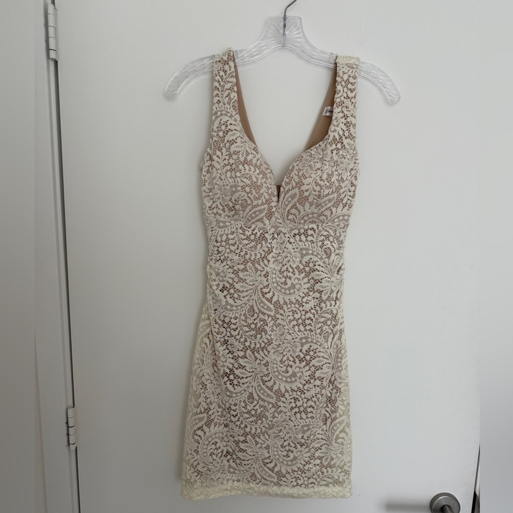 Emerald Sundae Cream Lace Dress